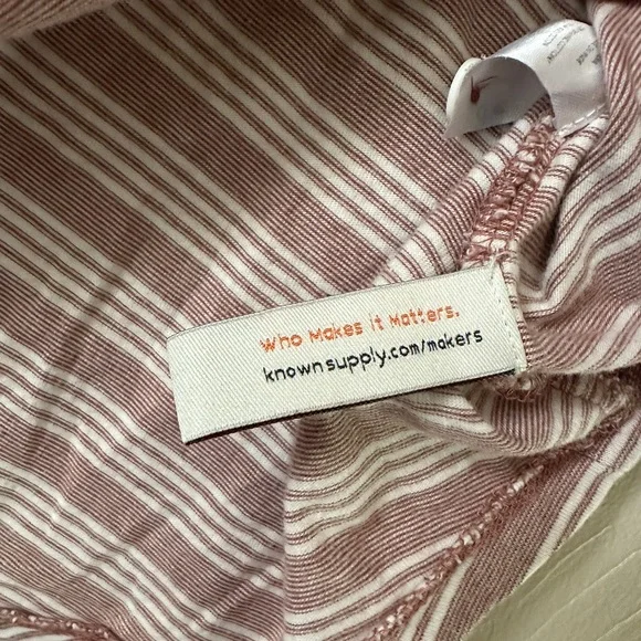 KNOWN SUPPLY size L button up 100% cotton - Picture 6 of 8